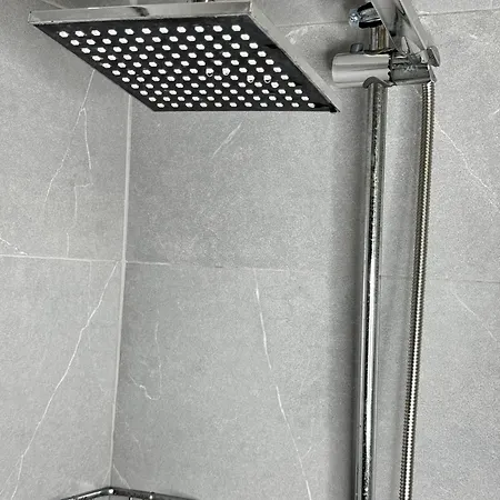 塔克西姆伊斯提克拉尔套房酒店