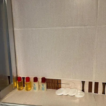 酒店 塔克西姆伊斯提克拉尔套房酒店 3*