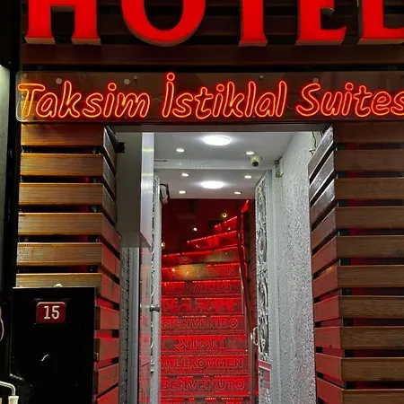 塔克西姆伊斯提克拉尔套房酒店 3*