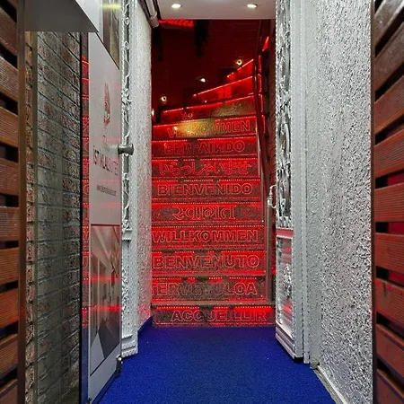 ホテル Taksim Istiklal 3*