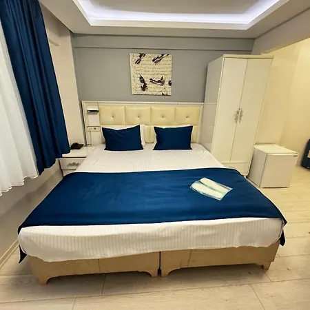 ホテル Taksim Istiklal 3*