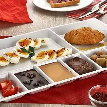 ホテル Taksim Istiklal