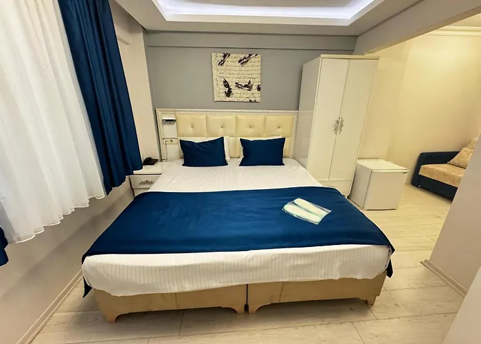 Hotel Taksim Istiklal 3*