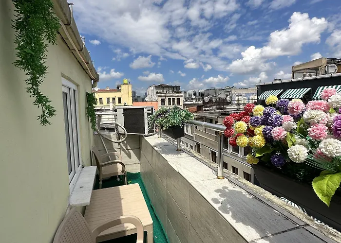 Hotel Taksim Istiklal 3*