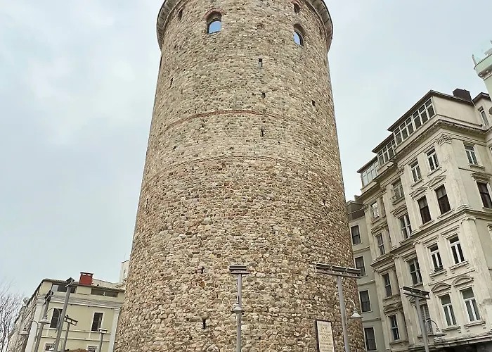 Hotel Taksim Istiklal 3*